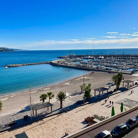 아파트 Family House Vue