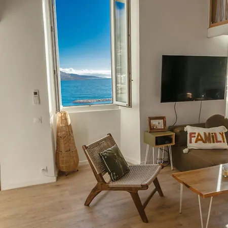 Family House Vue *