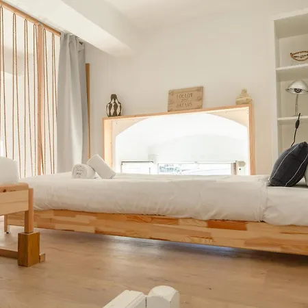 Family House Vue Апартаменты Ментона