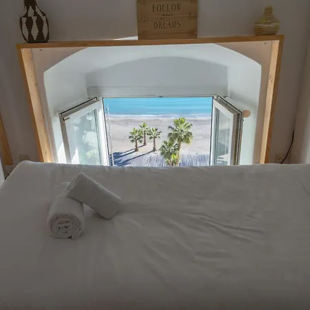 Апартаменты Family House Vue Ментона
