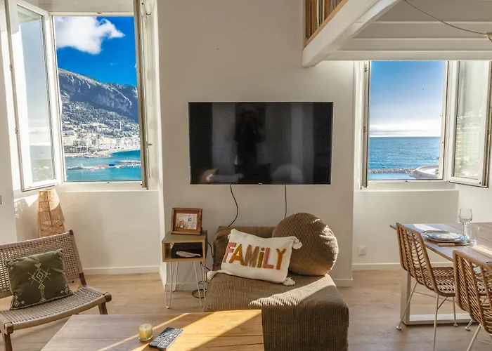 Family House Vue * Menton